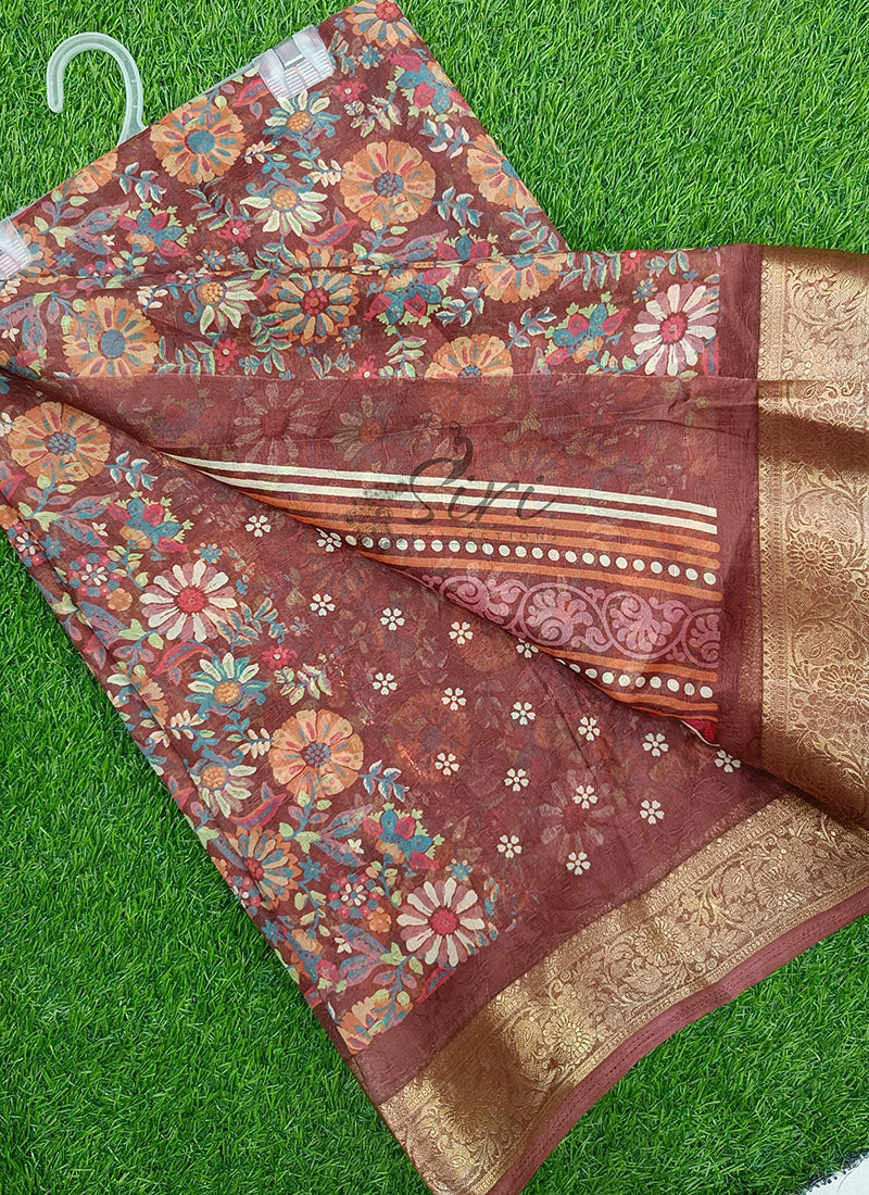 Lovely Printed Georgette Saree in Self Design