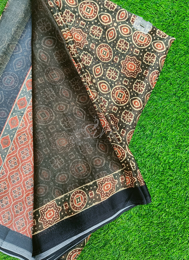 Latest Beautiful Digital Print Crepe Georgette Saree