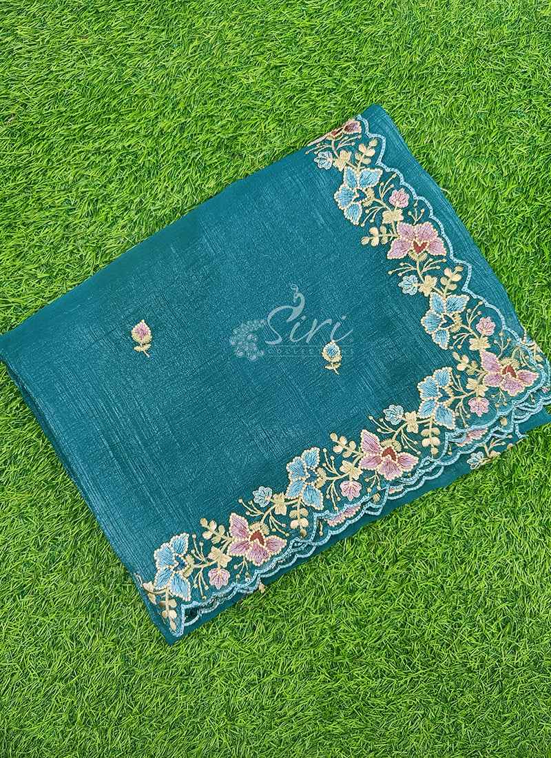 Lovely Designer Crush Saree in Scallop Border