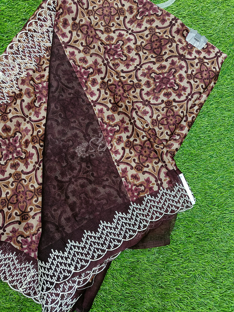 Lovely Metal Georgette Saree in Scallop Border