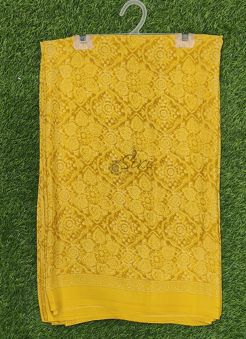 Beautiful Floral Printed Crepe Silk Saree